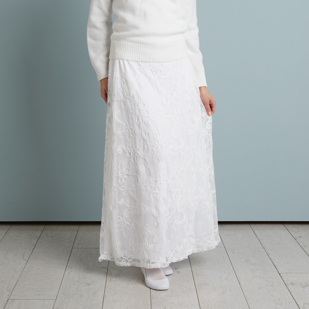 Audrey Temple Elegant White Floral Lace Skirt